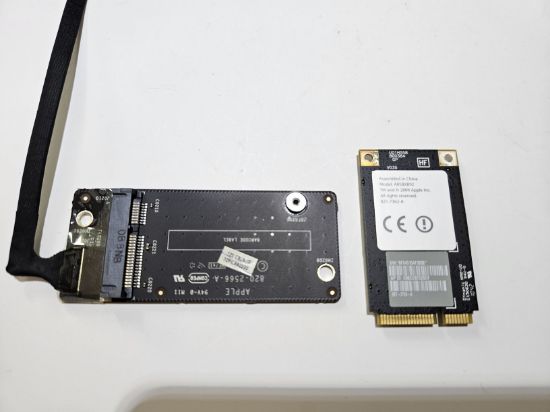 Picture of APPLE IMAC 27 MID-2010 A1312 EMC2390 WIFI CARRIER WITH CARD 820-2566-A