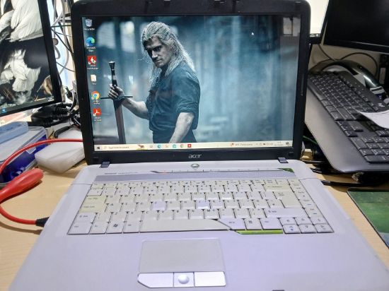Picture of CHEAP BASIC ACER ASPIRE 5720 LAPTOP WITH CHARGER AND FAIR BATTERY