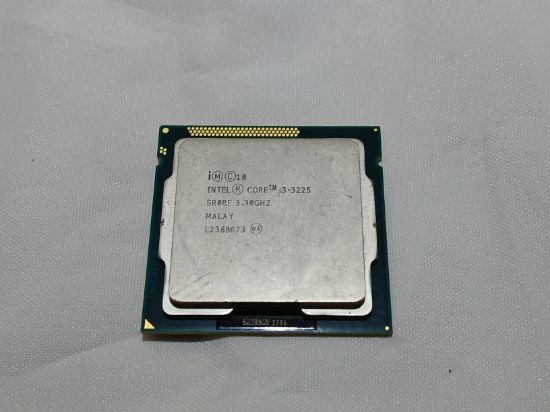 Picture of ✔️ INTEL CORE I3-3225 @ 3.30 GHZ LGA1155 SR0RF - UK SELLER