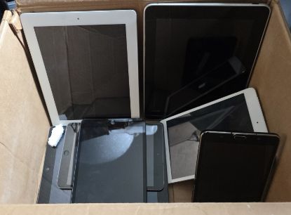 Picture of 29x FAULTY TABLETS JOB LOT APPLE SAMSUNG DELL - BUNDLE FOR PARTS