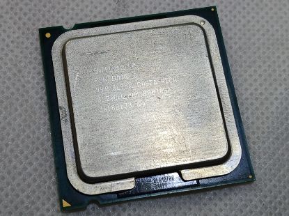 Picture of ✔️ INTEL PENTIUM D 940 @ 3.20GHz LGA775 SL8WQ SL94Q SL95W - UK SELLER 