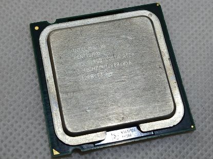 Picture of ✔️ INTEL PENTIUM D 945 @ 3.40GHz LGA775 SL9QB SL9QQ - UK SELLER