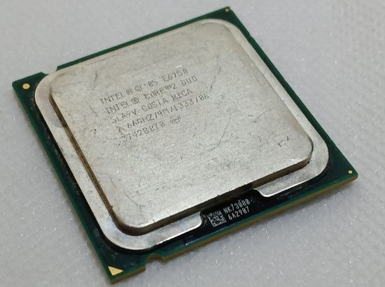 Picture of ✔️ INTEL CORE 2 DUO E6750 @ 2.67GHz LGA775 SLA9V - UK SELLER