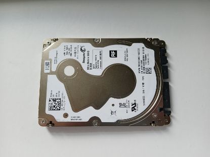 Picture of SEAGATE ST500LX012 500GB Ultra Mobile SSHD 8GB NAND Flash 5mm 2.5" SATA HDD