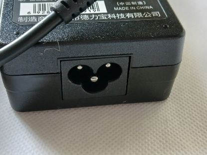Picture of 19.5V 6.15A 120W 5.5mm x 2.5mm DELIPPO CHARGER NOS