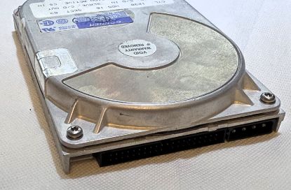 Picture of VERIFIED CONNER PERIPHERALS CFS635A 635MB RETRO ATA IDE 3.5" HARD DRIVE UK