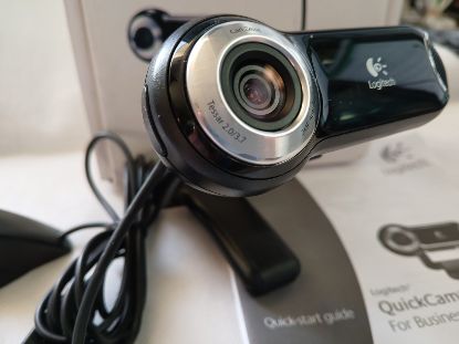 Picture of Logitech QuickCam Pro 9000 Webcam Black Carl Zeiss Lens USB Autofocus boxed