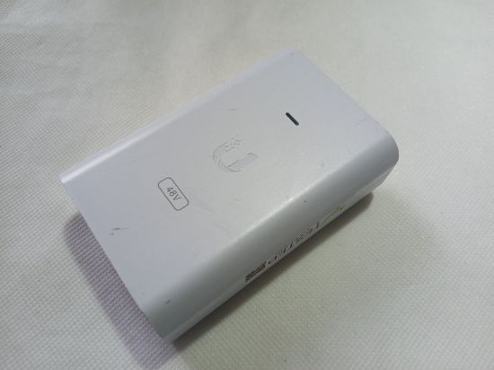 Picture of UBIQUITI GP-H480-050G 48V 0.5A GIGABIT POE INJECTOR