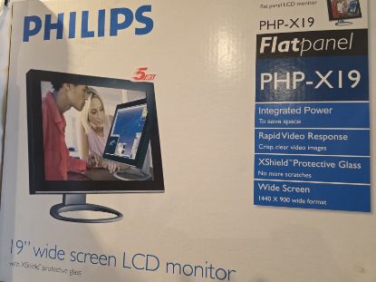 Picture of RETRO PHILIPS PHP-X19 FLATPANEL 16:10 1440x900 PROTECTIVE GLASS VGA D-SUB BOXED