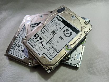 Picture of SAS 300GB 2.5" 10k RPM 12gbps DELL SEAGATE ST300MM0078 2.5 INCH HARD DRIVE HDD