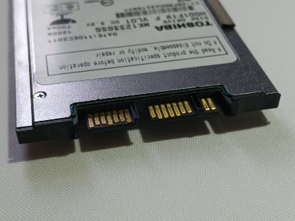 Picture of micro SATA 16PIN 120GB 1.8" TOSHIBA MK1233GSG 1.8 INCH HARD DRIVE HDD